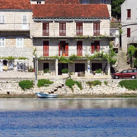 Studio 4341c * Račišće